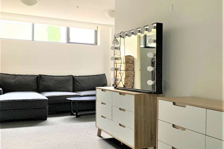 Fifth view of Homely unit listing, Unit 201/594 St Kilda Rd, Melbourne VIC 3004