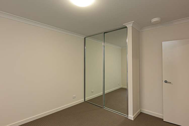 Fifth view of Homely apartment listing, 16 Grey St, Cannington WA 6107