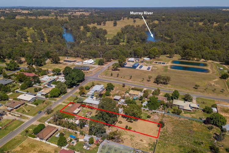 Second view of Homely house listing, 7 Russell St, Howlong NSW 2643