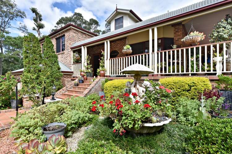 Second view of Homely house listing, 6 Oak Cl, Fletcher NSW 2287