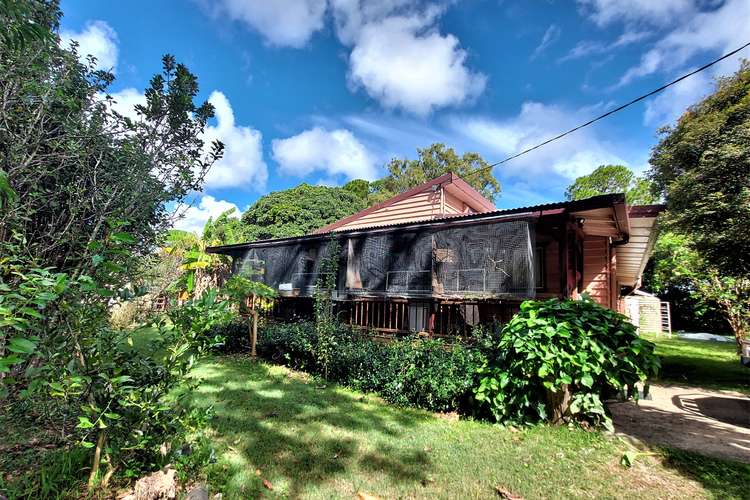 11-13 Pine Ave, Lamb Island QLD 4184