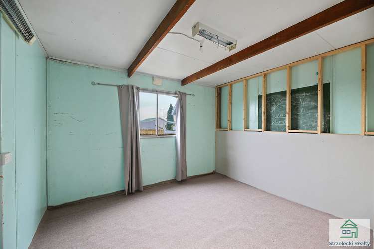Fourth view of Homely house listing, 2/3 Phelans Lane, Moe VIC 3825