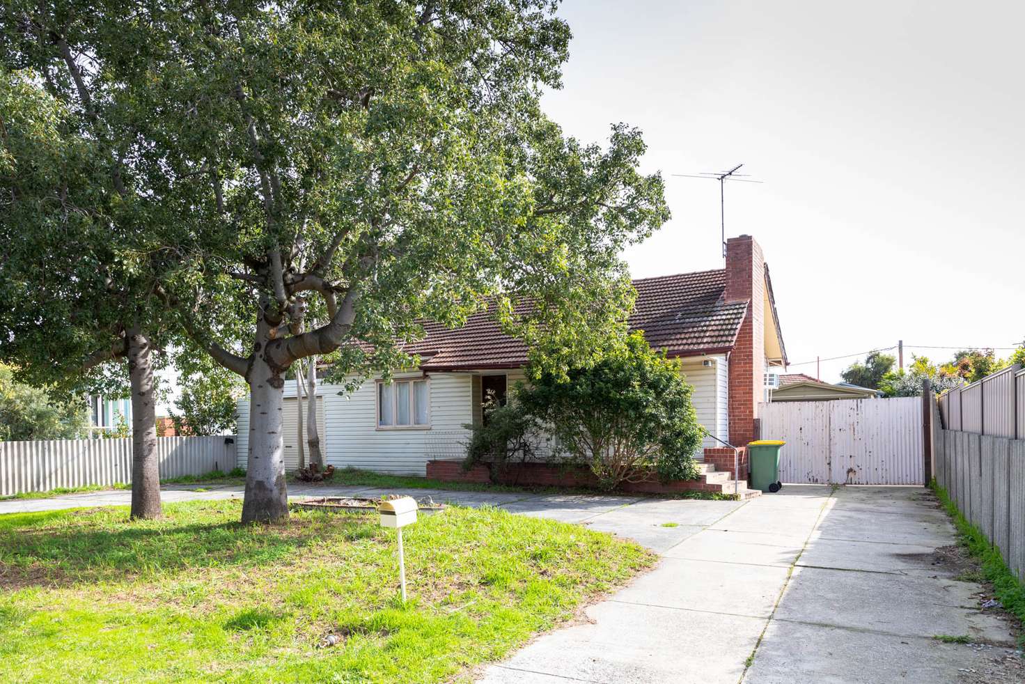 Main view of Homely house listing, 338 Wharf St, Queens Park WA 6107