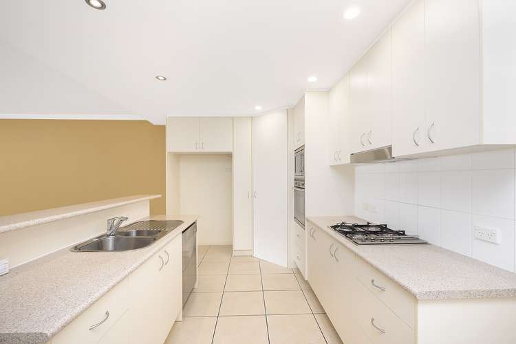 Fourth view of Homely apartment listing, 2/6 Edmondstone Street, South Brisbane QLD 4101