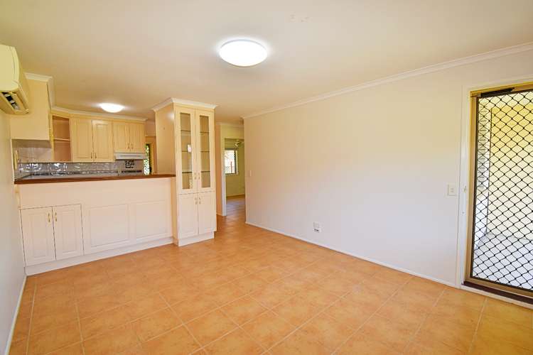 Fifth view of Homely unit listing, Unit 4/40-42 Marten St, South Gladstone QLD 4680