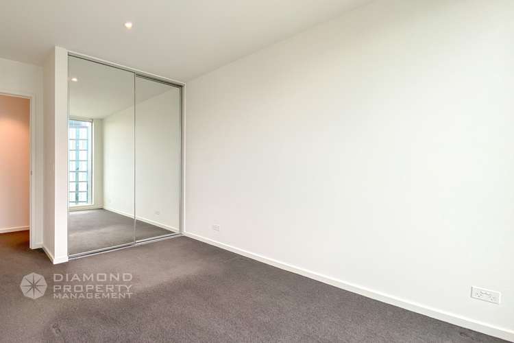 Fourth view of Homely apartment listing, 2712E/888 Collins Street, Docklands VIC 3008