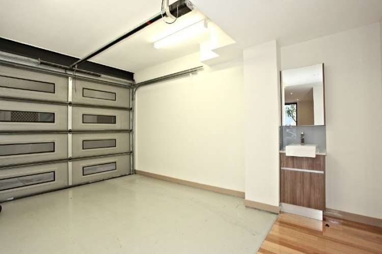 Fourth view of Homely unit listing, 38 Walsh Street, West Melbourne VIC 3003