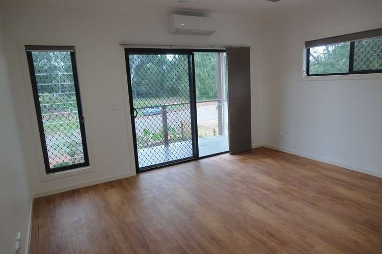 Fifth view of Homely unit listing, 2/63 Circular Way, Trunding QLD 4874
