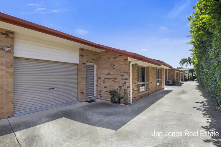 Second view of Homely unit listing, 2/5 Belvedere Street, Clontarf QLD 4019