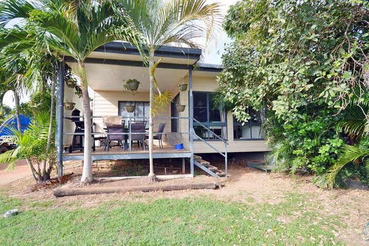 Main view of Homely semiDetached listing, 7 Christie Ave, Nanum QLD 4874