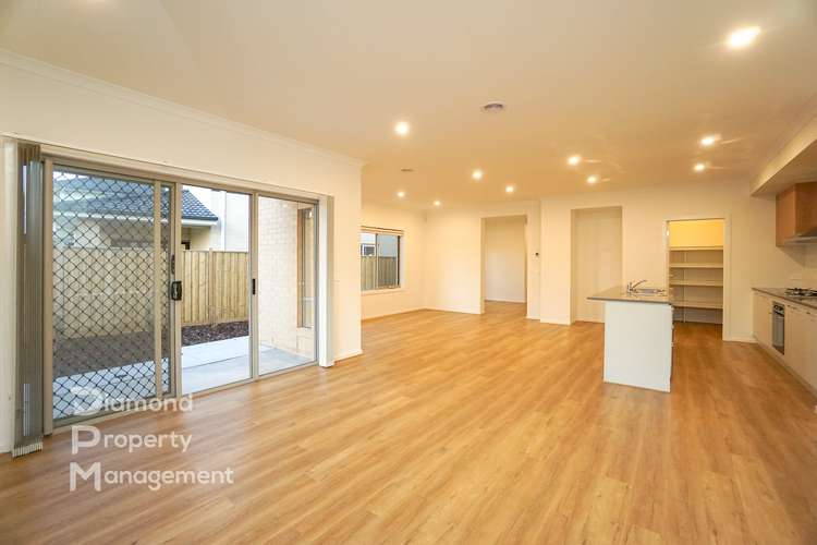 Fourth view of Homely house listing, 2 Seabreezer Place, Point Cook VIC 3030