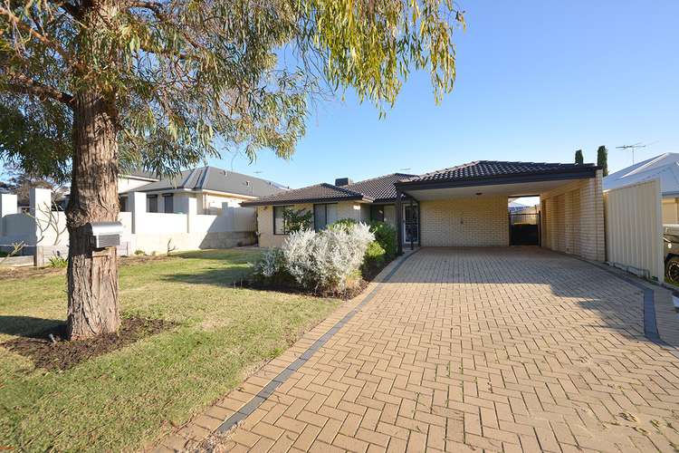 Second view of Homely house listing, 15 Messina Dr, Sinagra WA 6065
