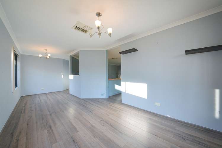 Fifth view of Homely house listing, 15 Messina Dr, Sinagra WA 6065