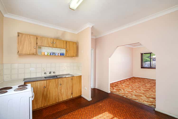 Fourth view of Homely house listing, 32 Warwick St, Blackwall NSW 2256