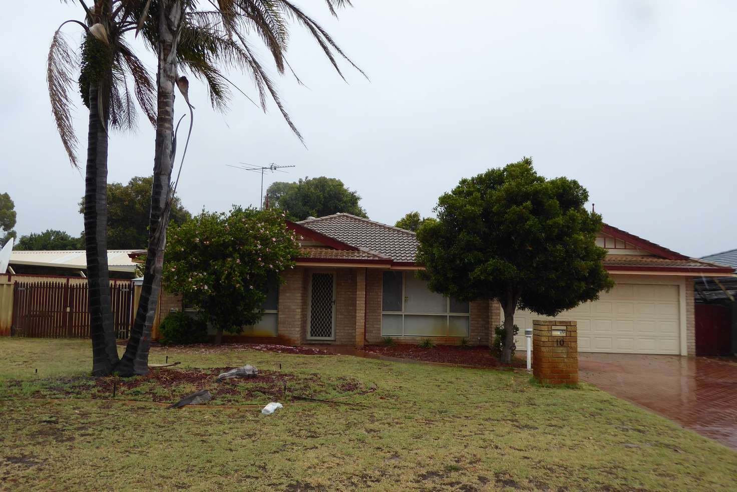 Main view of Homely house listing, 10 Chapple Dr, Australind WA 6233