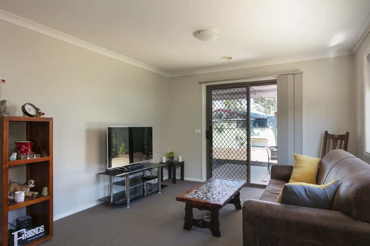 Fifth view of Homely house listing, 8 Deharl Court, Ascot VIC 3551