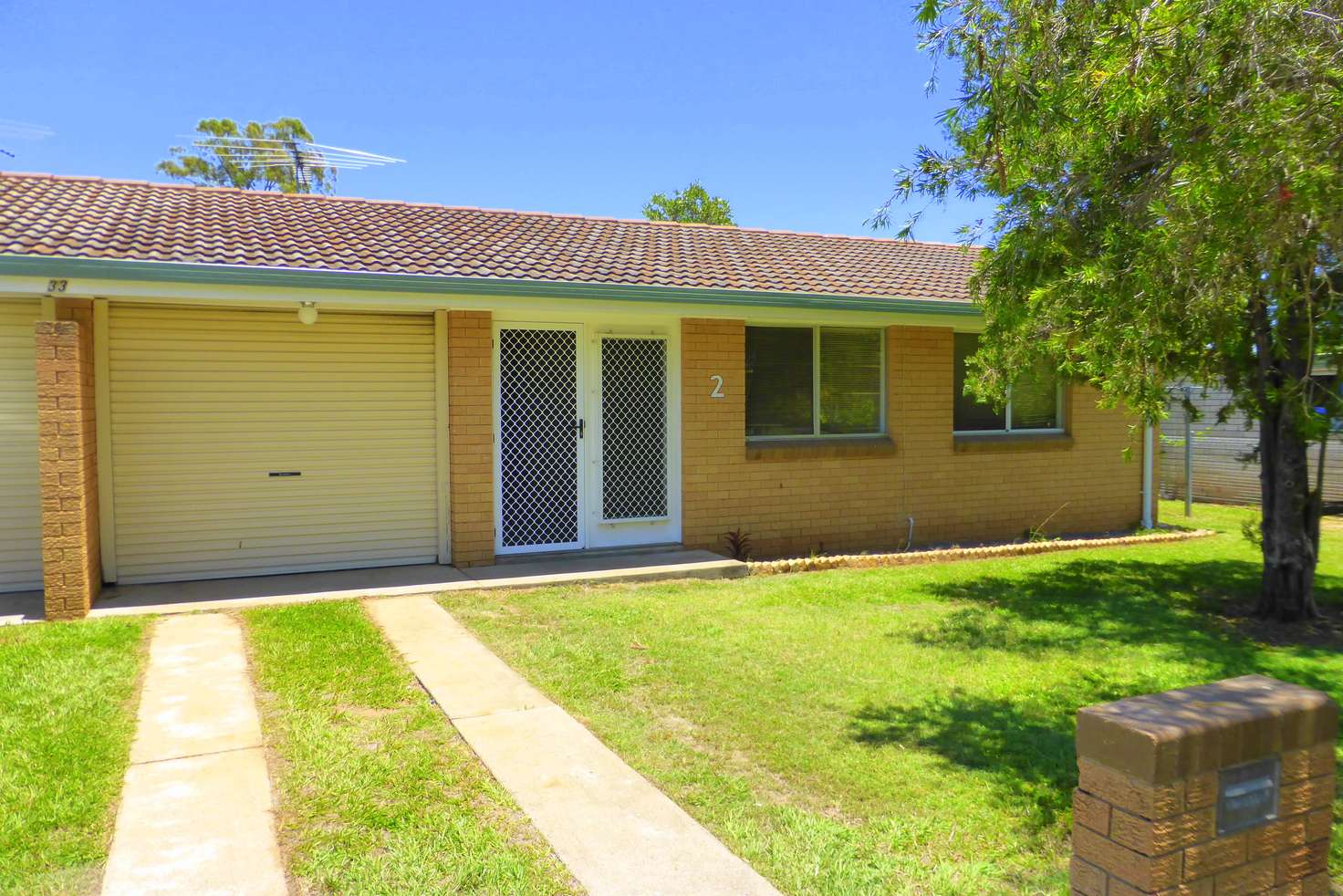 Main view of Homely unit listing, 2/33 Lucinda Street, Clontarf QLD 4019