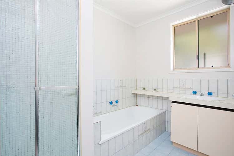 Fifth view of Homely house listing, 2/8 Clarke Street, Kennington VIC 3550