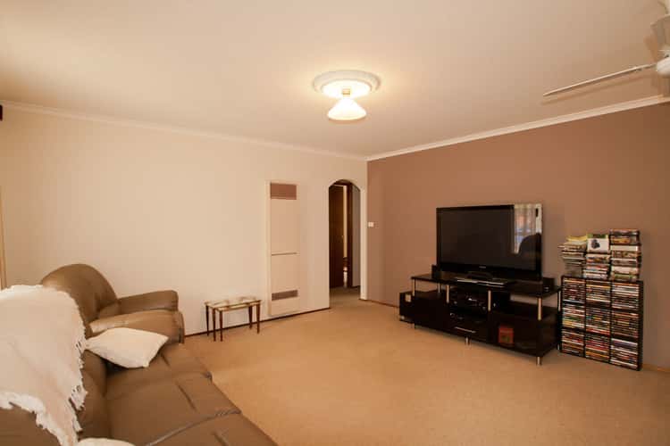 Fifth view of Homely unit listing, 2/19 O'Dea Crescent, Kangaroo Flat VIC 3555