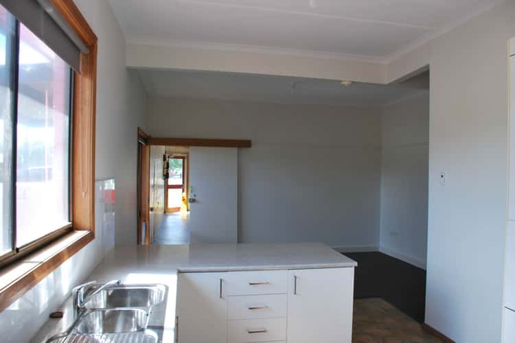 Fifth view of Homely house listing, 2 Mookarii Street, Cobram VIC 3644