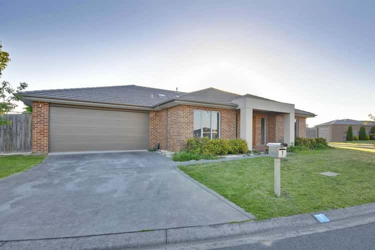 Second view of Homely house listing, 7 Saville Court, Traralgon VIC 3844