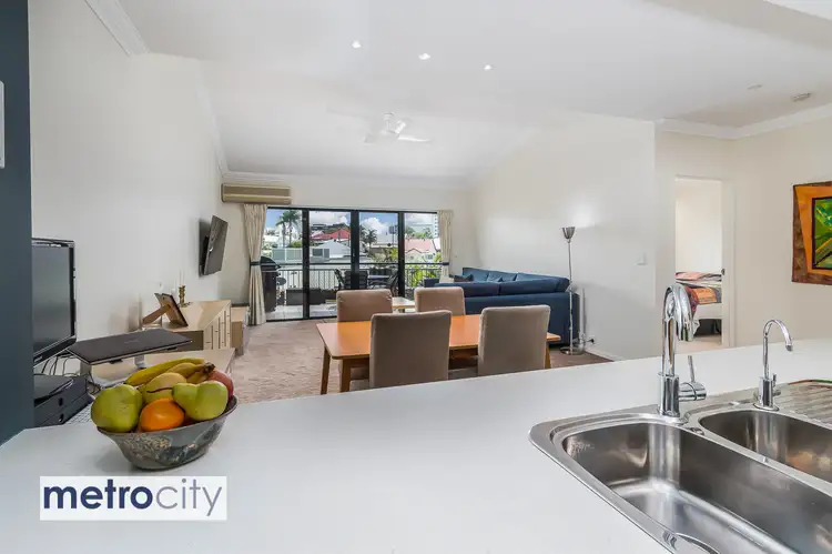 34/30 Mollison Street
