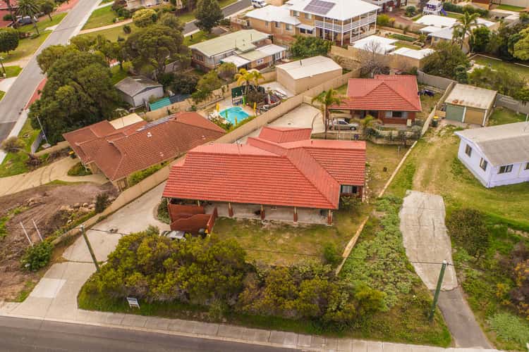 Second view of Homely house listing, 4 Burt Street, Quinns Rocks WA 6030