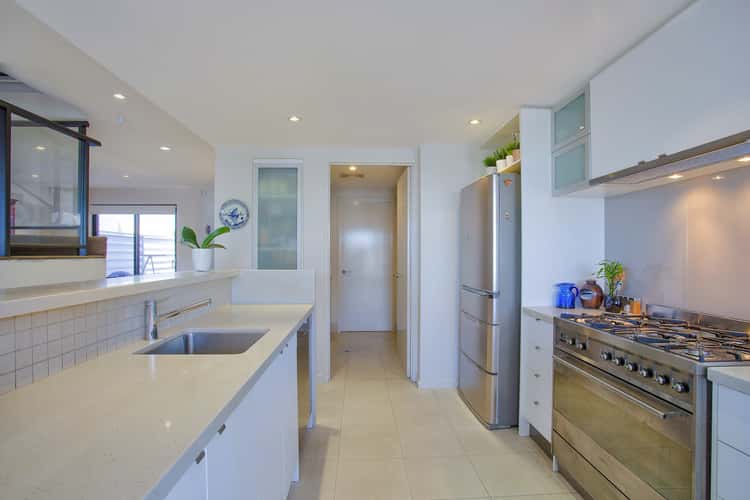 Fifth view of Homely apartment listing, 4/40 Waddell Rd, Bicton WA 6157
