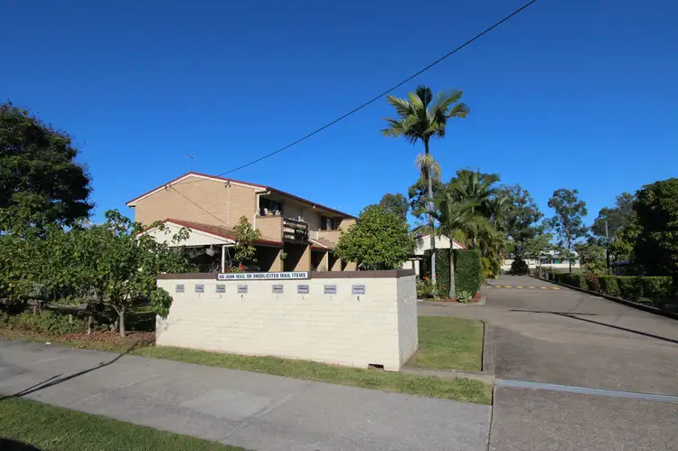 8/26 Charles Avenue, Logan Central QLD 4114