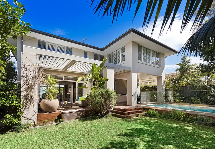 14 Headland Road, North Curl Curl NSW 2099