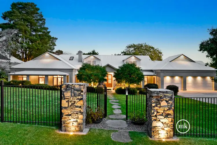 12 Pioneer Drive