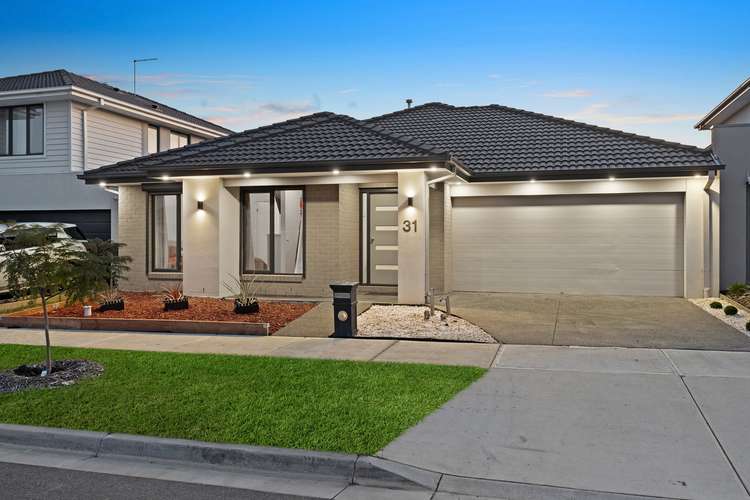 31 Hearthstone Circuit, Clyde North VIC 3978