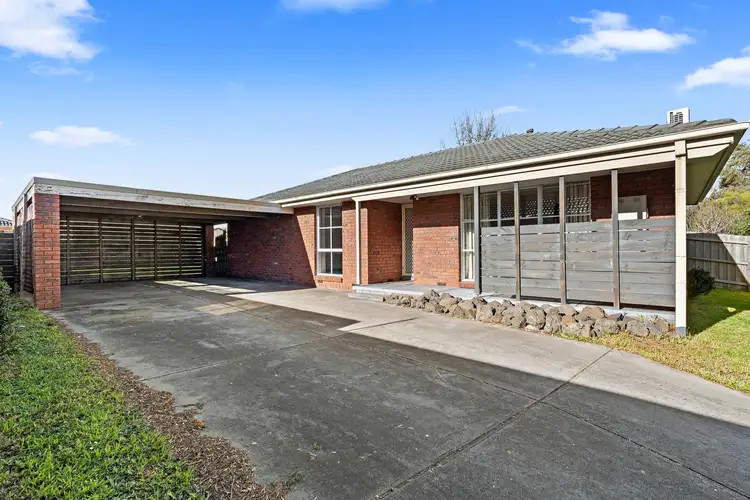 18 Lansell Drive