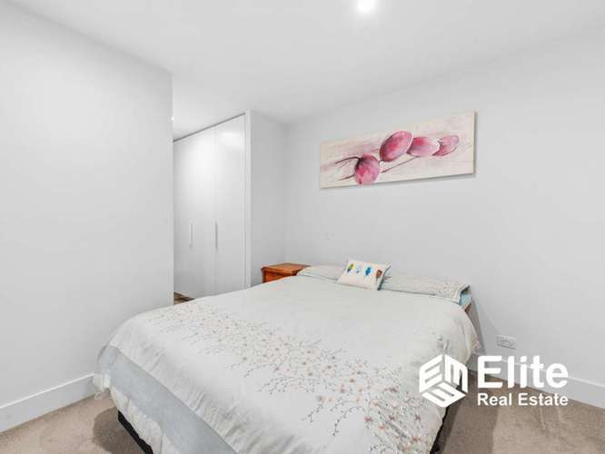 Fifth view of Homely apartment listing, 1405/500 Elizabeth Street, Melbourne VIC 3000