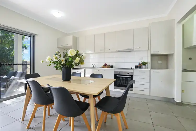 62 Lind Road