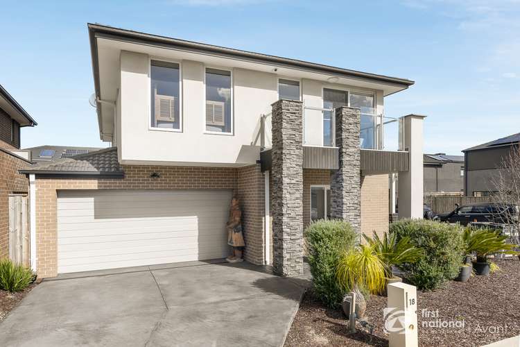 18 Emily Promenade, Keysborough VIC 3173