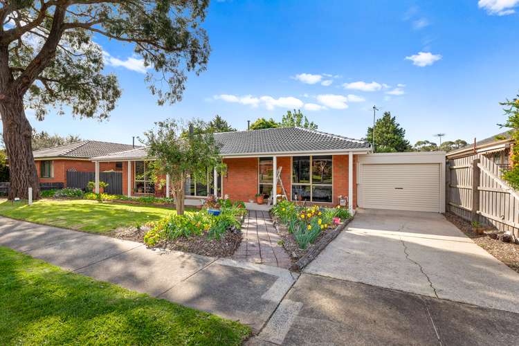 100 Dunsterville Crescent, Frankston VIC 3199