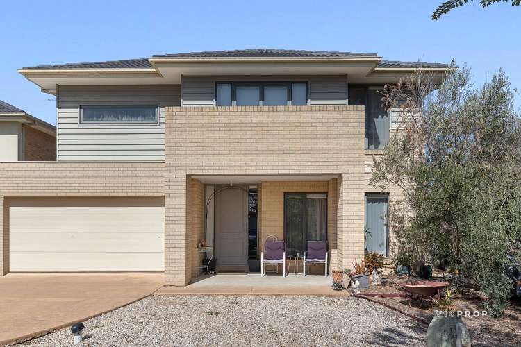 8 Trident Court, Sanctuary Lakes VIC 3030