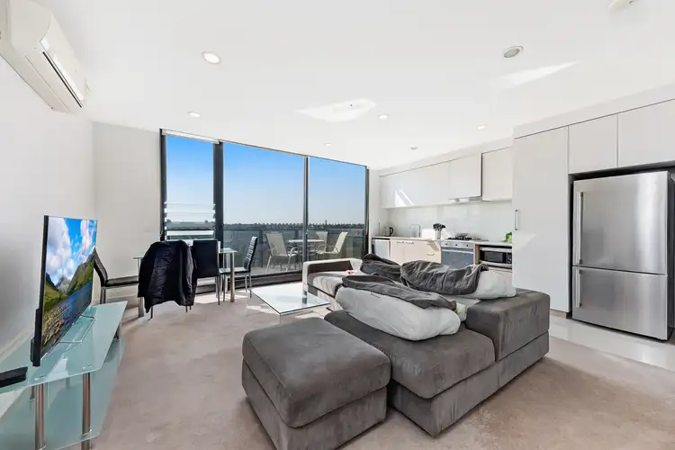 4 La Scala Avenue