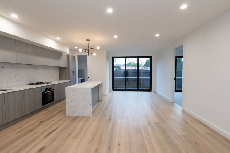 Main view of Homely apartment listing, 2/138 Tucker Road, Bentleigh VIC 3204