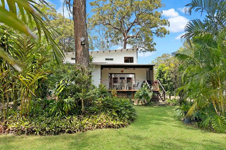 23 Noon Muckle Street, Macleay Island QLD 4184