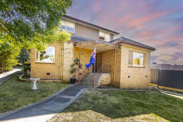 23 Fenacre Street, Strathmore VIC 3041