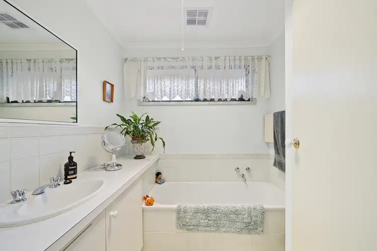 Fifth view of Homely unit listing, 2/27 Clunes Road, Creswick VIC 3363