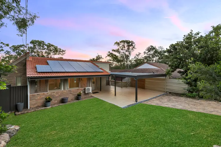 24 Rowena Street
