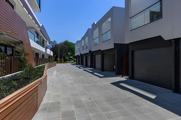 Main view of Homely townhouse listing, 11/7 Renver Road, Clayton VIC 3168