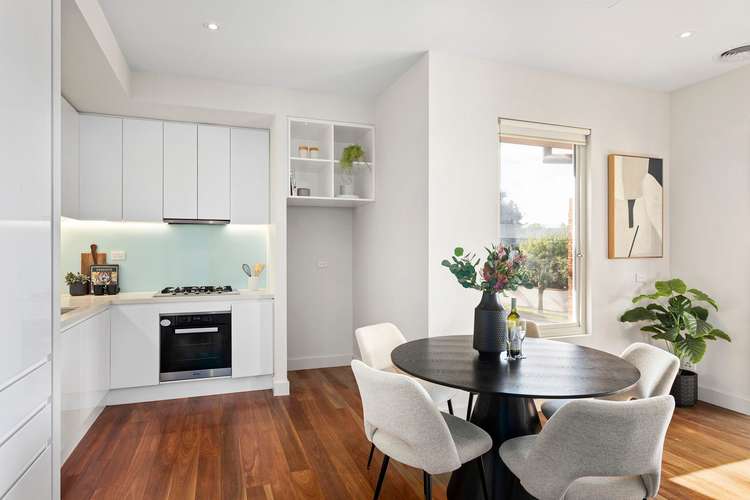 Third view of Homely apartment listing, 6/32 Bay Street, Brighton VIC 3186