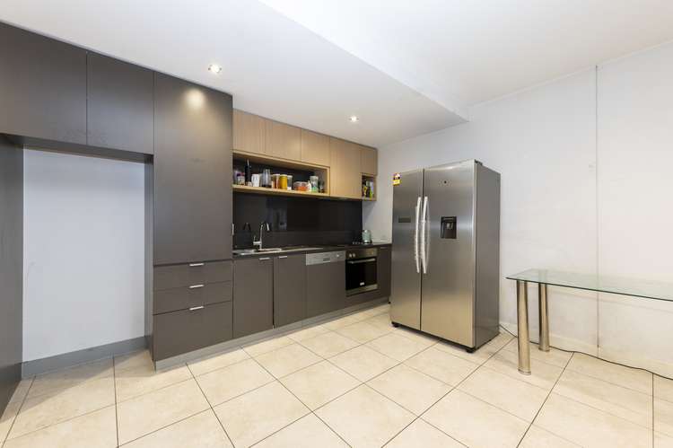 Second view of Homely apartment listing, 20/12 Crefden Street, Maidstone VIC 3012
