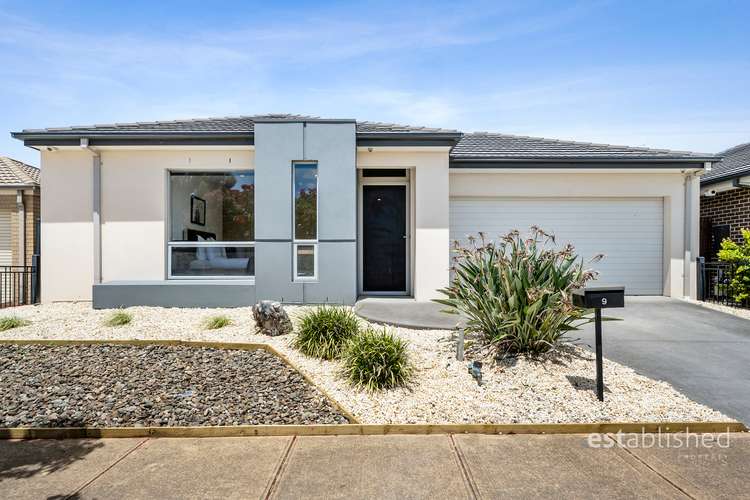 9 Beaurepaire Drive, Point Cook VIC 3030