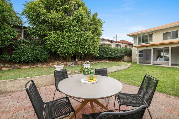 44 Griffin Road, North Curl Curl NSW 2099