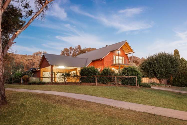 Main view of Homely house listing, 8 Klinberg Road, West Albury NSW 2640